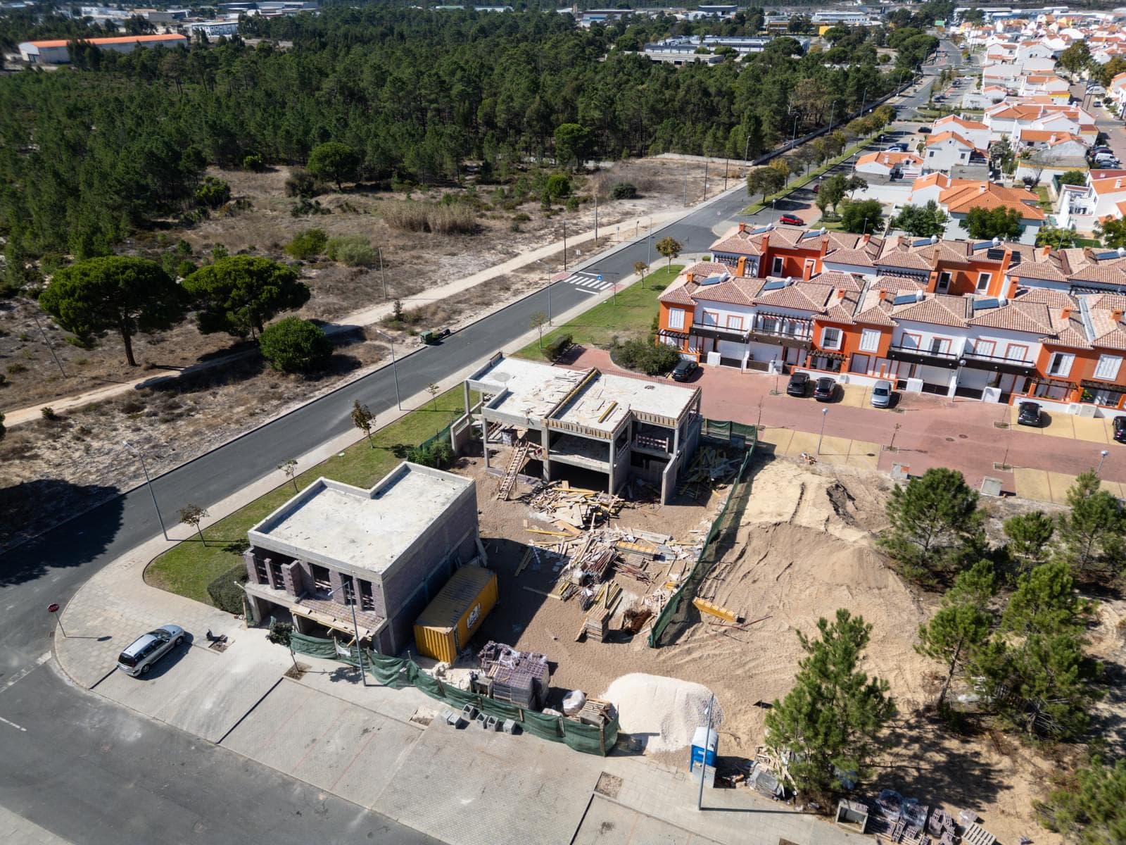 Moradia Geminada T4 com estacionamento, Vila Nova de Santo André, Santiago do Cacem - Imagem 6