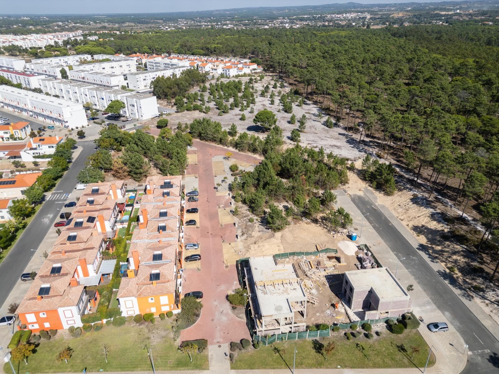 Moradia Geminada T4 com estacionamento, Vila Nova de Santo André, Santiago do Cacem - Imagem 16