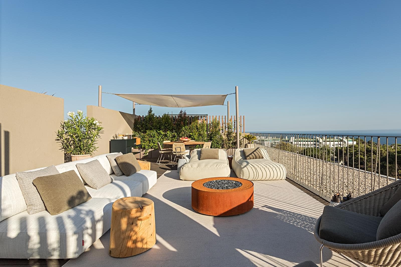 3 Bedroom Penthouse with swimming pool, Cascais - Image 1