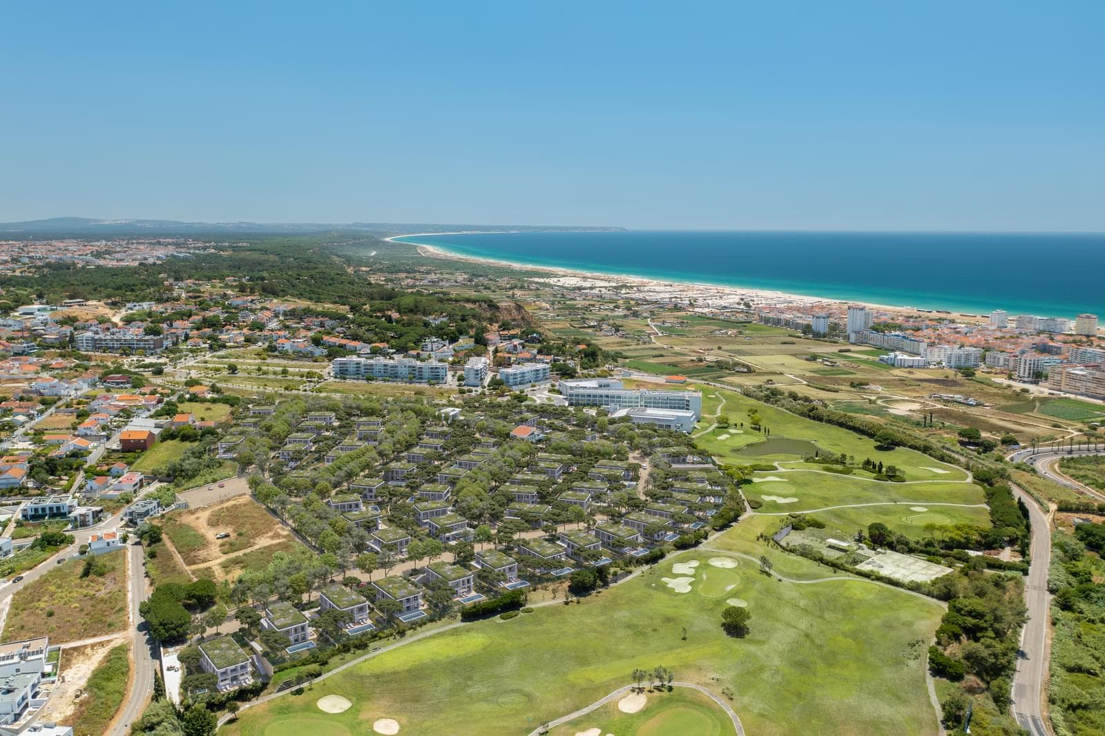 Caparica Hills Villas - Image 2