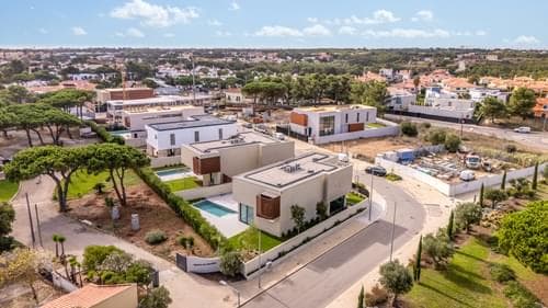 PF38049 - Moradia Isolada T5 + 1 com piscina, Birre, Cascais - Imagem 10