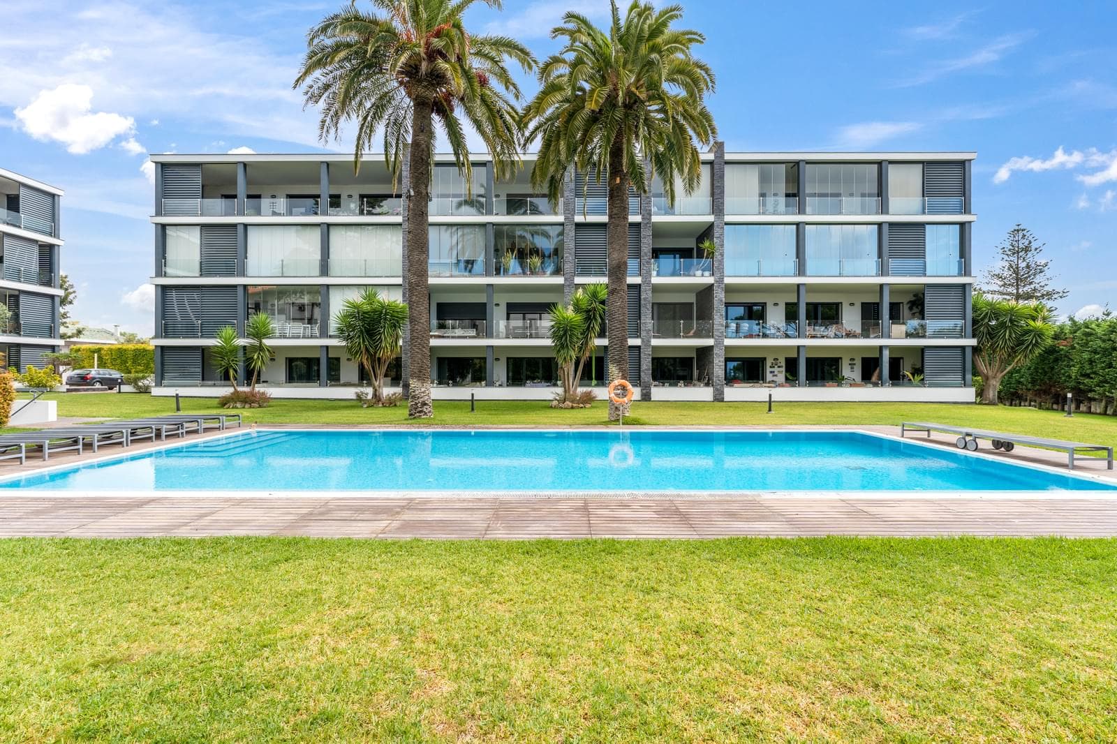 Apartamento T4 com jardim, Parede, Cascais - Imagem 1