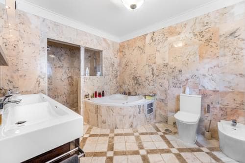 PF38103 - 5 Bedroom Detached house with swimming pool, Parede, Cascais - Image 34