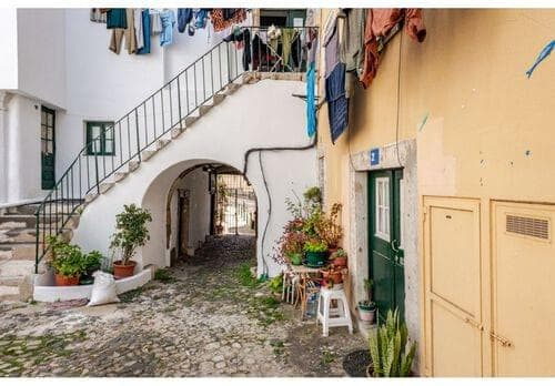 PF38274 - Appartement 3 pièces avec terrasse, Alfama, Lisboa - Image 25