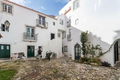 PF38274 - Appartement 3 pièces avec terrasse, Alfama, Lisboa - Image 24