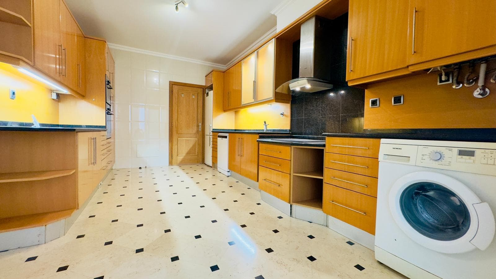 Apartamento T3 com jardim, Belas Clube de Campo, Sintra - Imagem 40