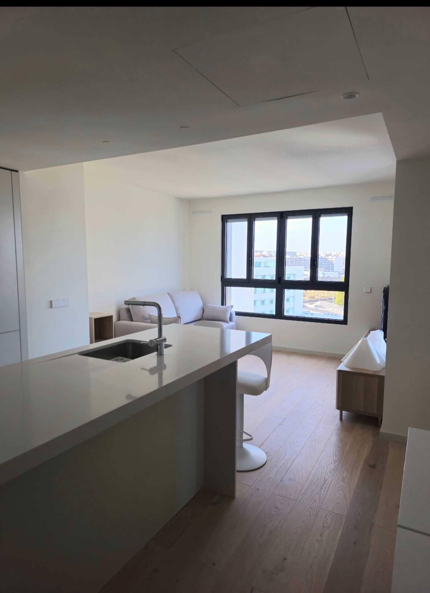 Apartamento T1 com piscina, Parque das Nações, Lisboa - Imagem 1