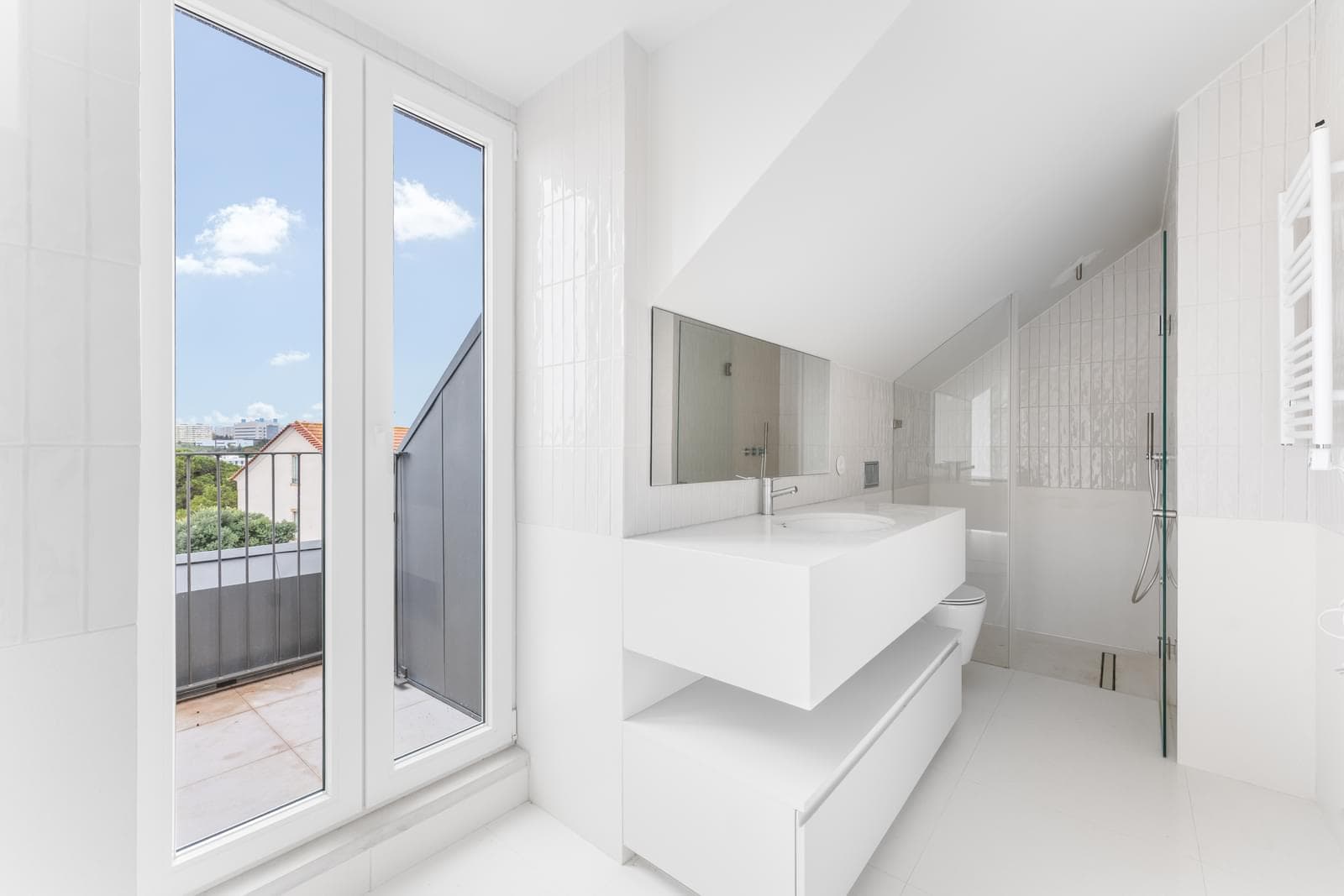 Moradia T4 + 1 com piscina, Santo Amaro de Oeiras, Oeiras - Imagem 1