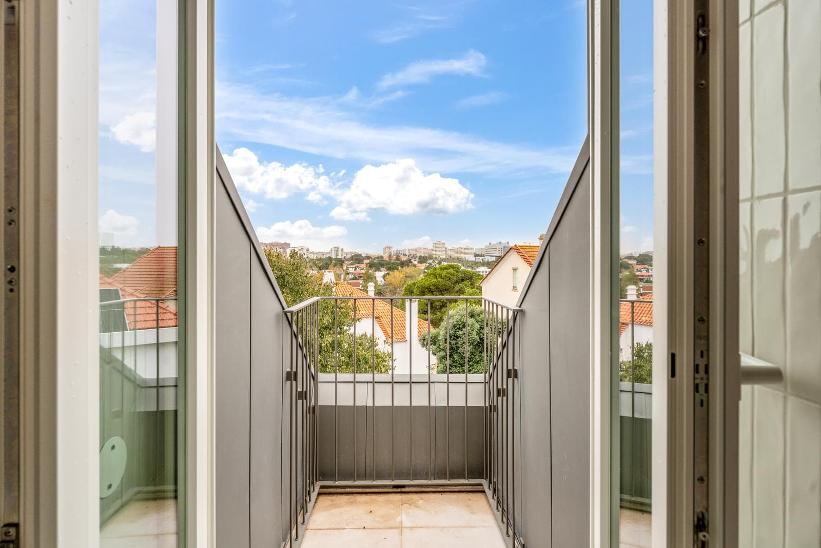 Moradia T4 + 1 com piscina, Santo Amaro de Oeiras, Oeiras - Imagem 12