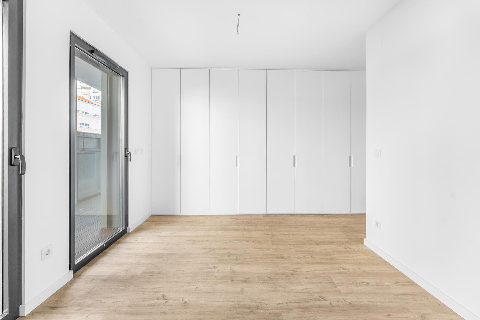 3 Bedroom Apartment with parking, Odivelas - Image 21