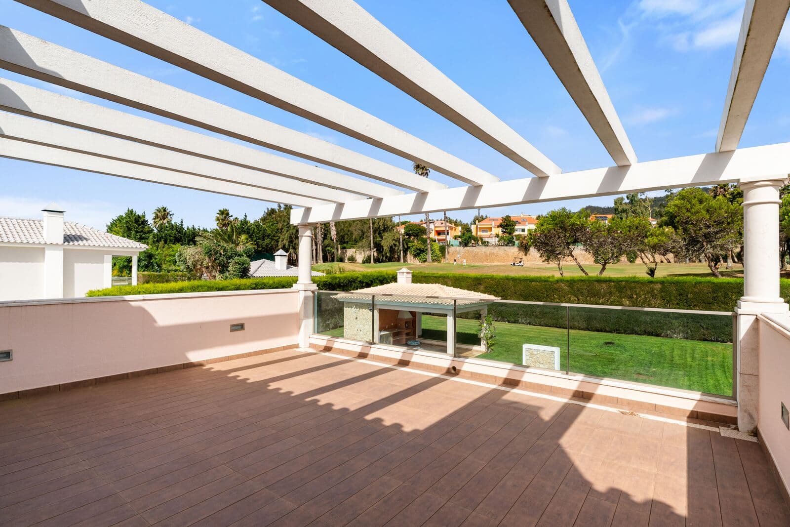 Moradia T6 com piscina, Quinta da Beloura, Sintra - Imagem 24