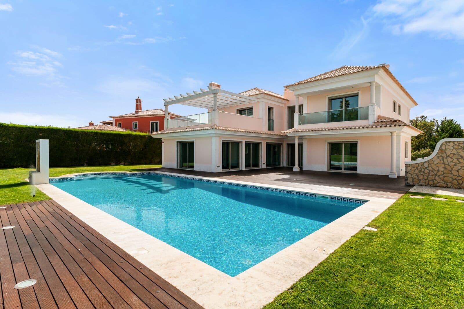 Moradia T6 com piscina, Quinta da Beloura, Sintra - Imagem 1