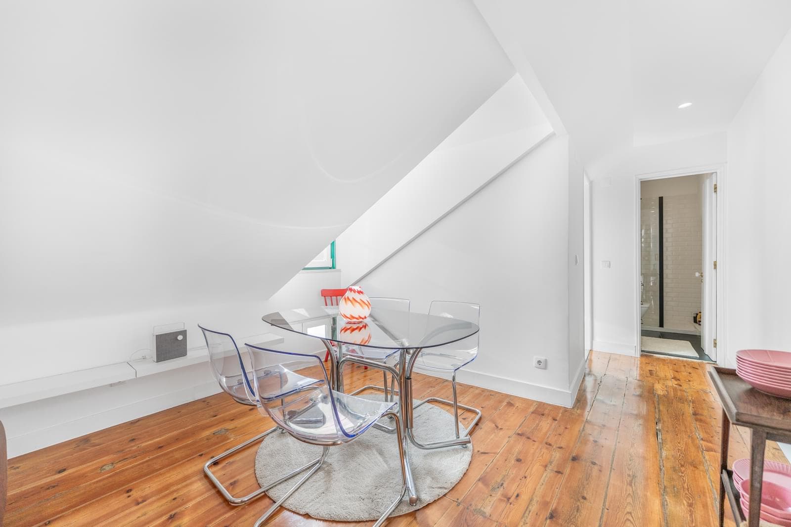 2 Bedroom Apartment with balcony, Príncipe Real, Lisboa - Image 23