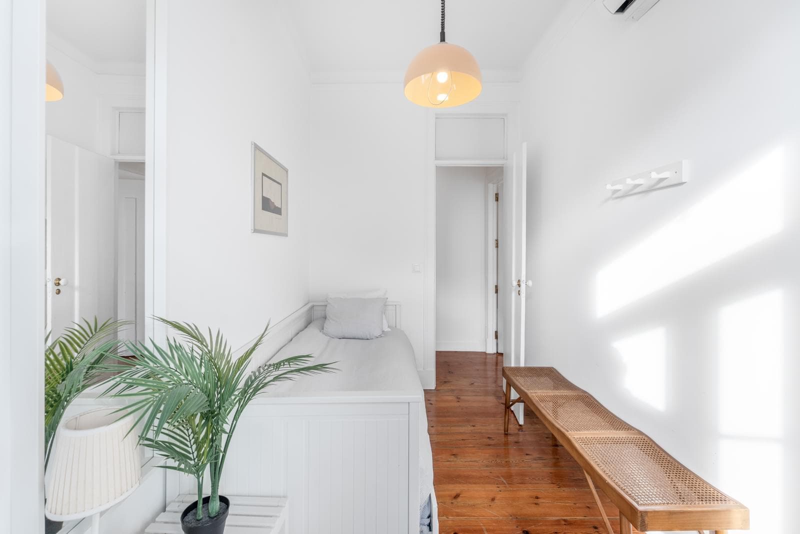 2 Bedroom Apartment with balcony, Príncipe Real, Lisboa - Image 13