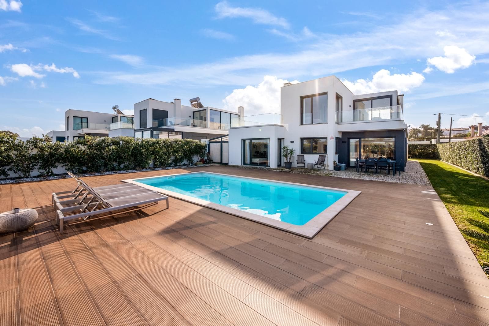 3 Bedroom Detached house with swimming pool, Peniche - Image 1