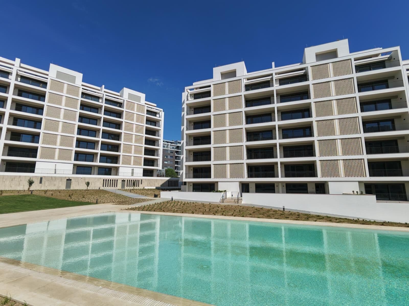 Appartement 5 pièces avec piscine, Loures - Image 19