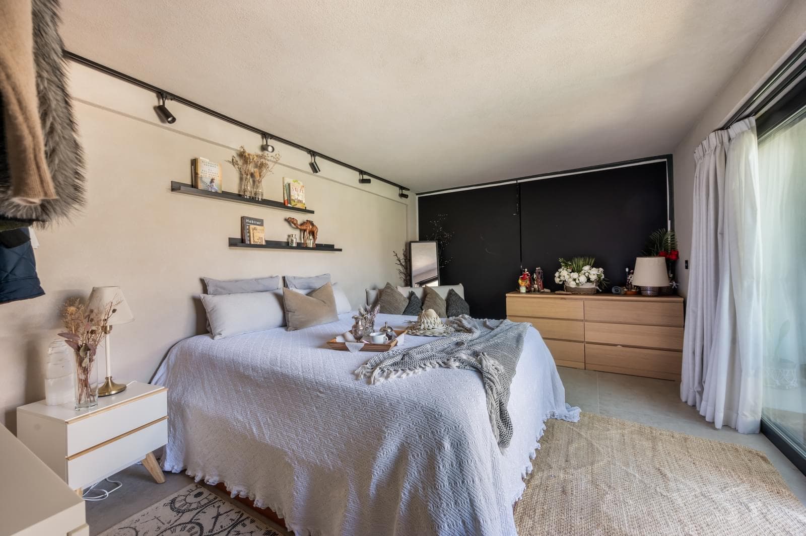 Moradia Isolada T3 + 1 com piscina, Aroeira, Almada - Imagem 12