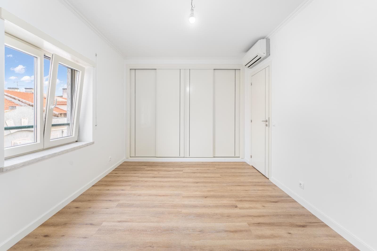3 Bedroom Apartment with parking, Praça de Espanha, Lisboa - Image 9