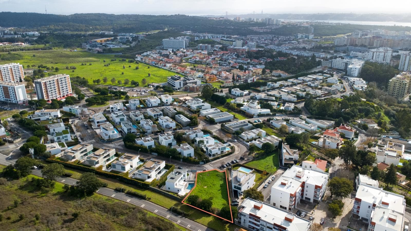 Terreno 1273 m2, Carnaxide, Oeiras - Imagem 3