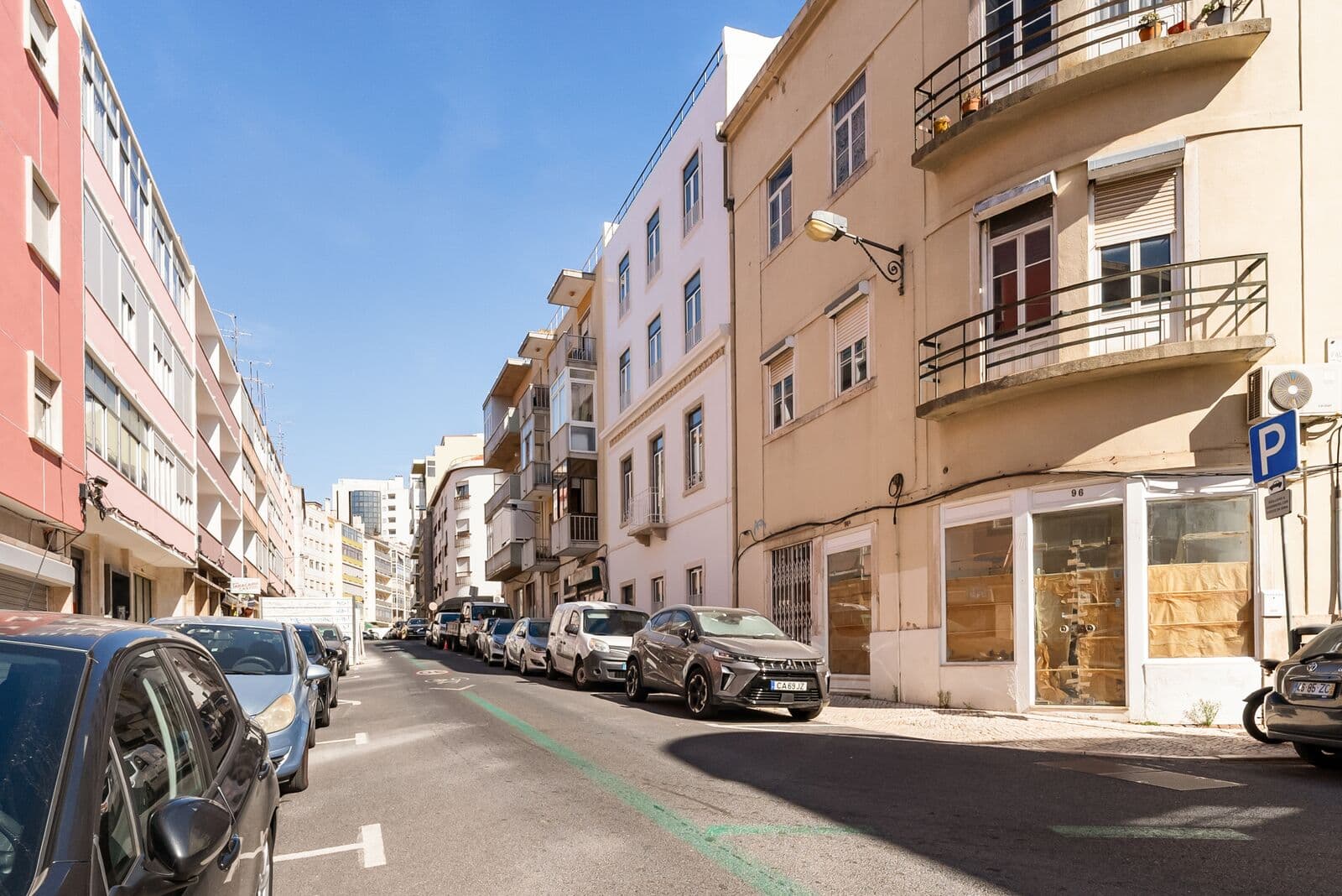 2 Bedroom Apartment in QUARTIER 100, Praça de Espanha, Lisboa - Image 31