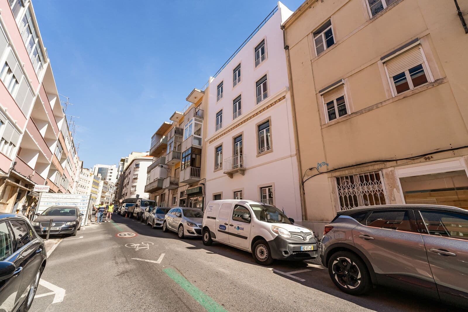 2 Bedroom Apartment in QUARTIER 100, Praça de Espanha, Lisboa - Image 29