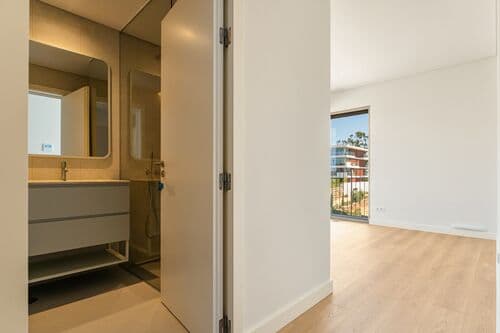 PF39270 - Penthouse T4 com jardim, Belas Clube de Campo, Sintra - Imagem 24
