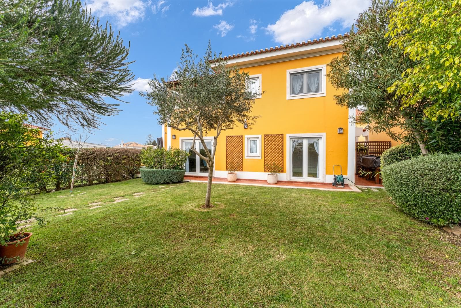 Moradia T4 + 1 com piscina, Murches, Cascais - Imagem 2