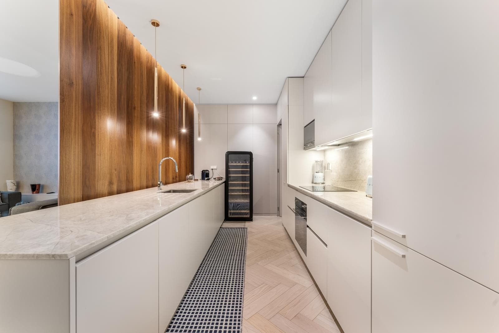 2 Bedroom Apartment with parking, Avenida da Liberdade, Lisboa - Image 12