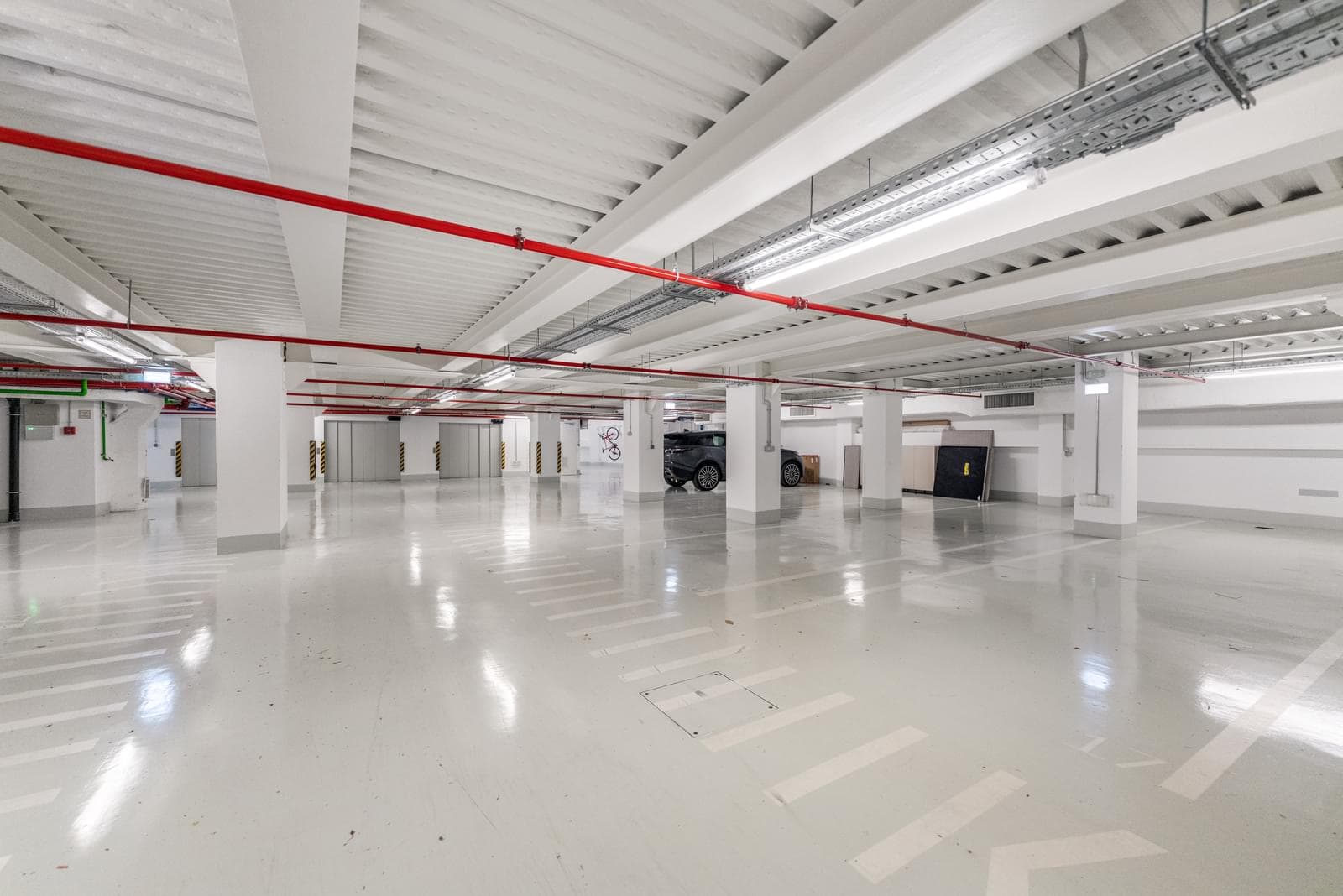 2 Bedroom Apartment with parking, Avenida da Liberdade, Lisboa - Image 32