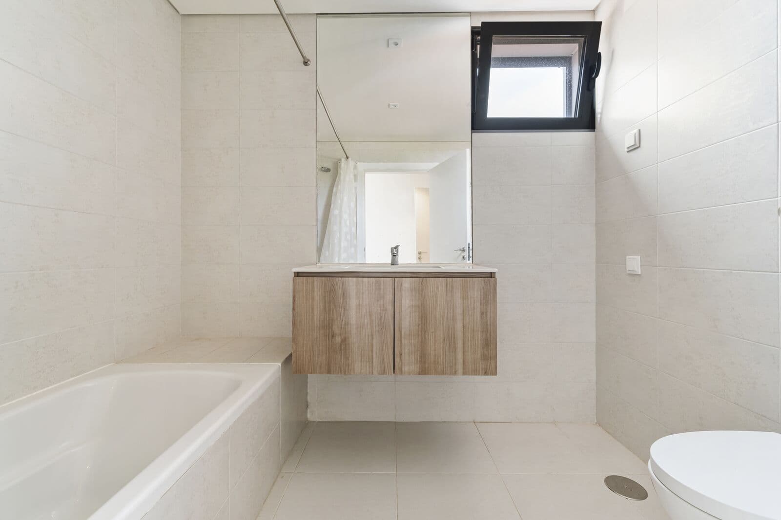 Moradia Isolada T4 com piscina, Oeiras - Imagem 27