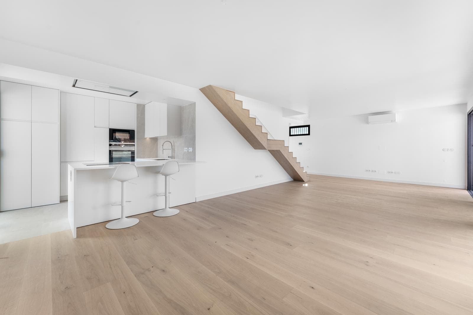 Apartamento T3 + 1 com estacionamento, Monte Estoril, Cascais - Imagem 1