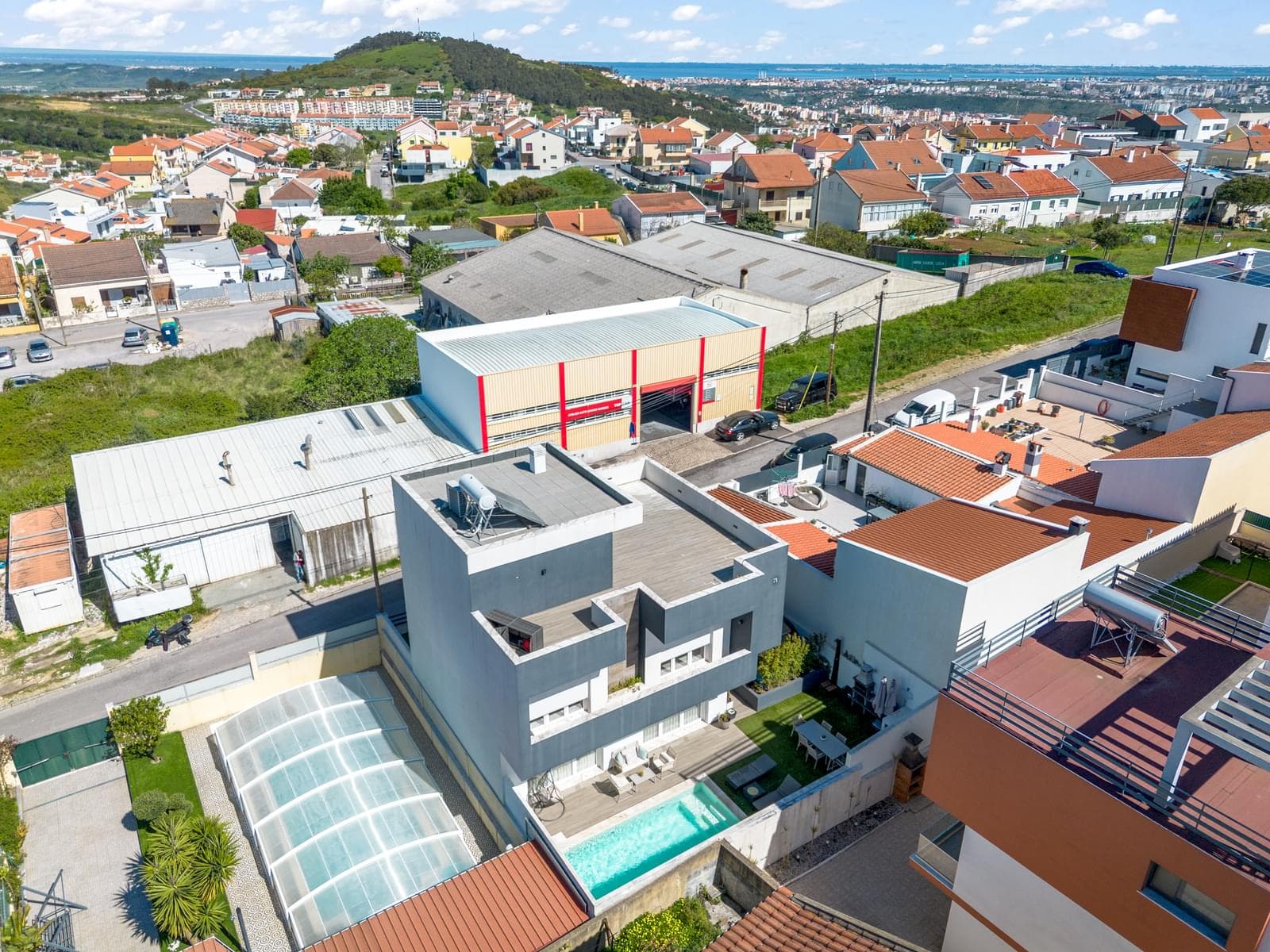 Moradia Isolada T3 com piscina, Caneças, Odivelas - Imagem 28