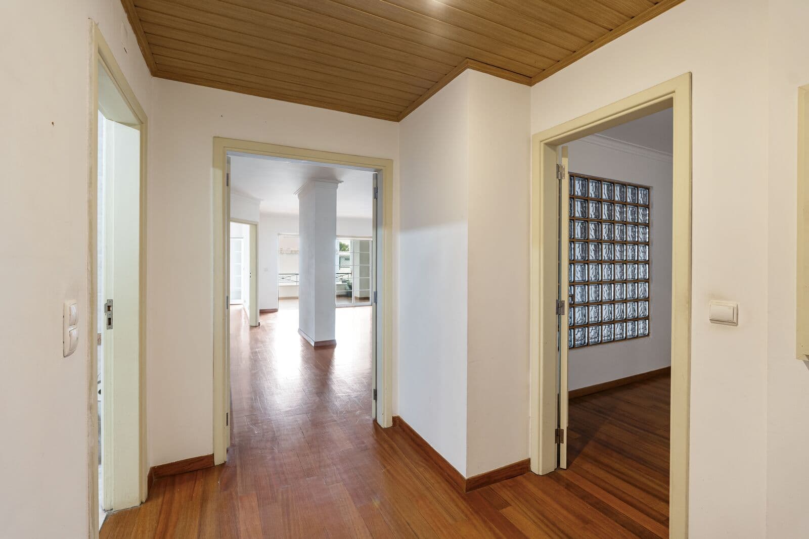 Apartamento T1 + 1 com piscina, Estoril, Cascais - Imagem 29