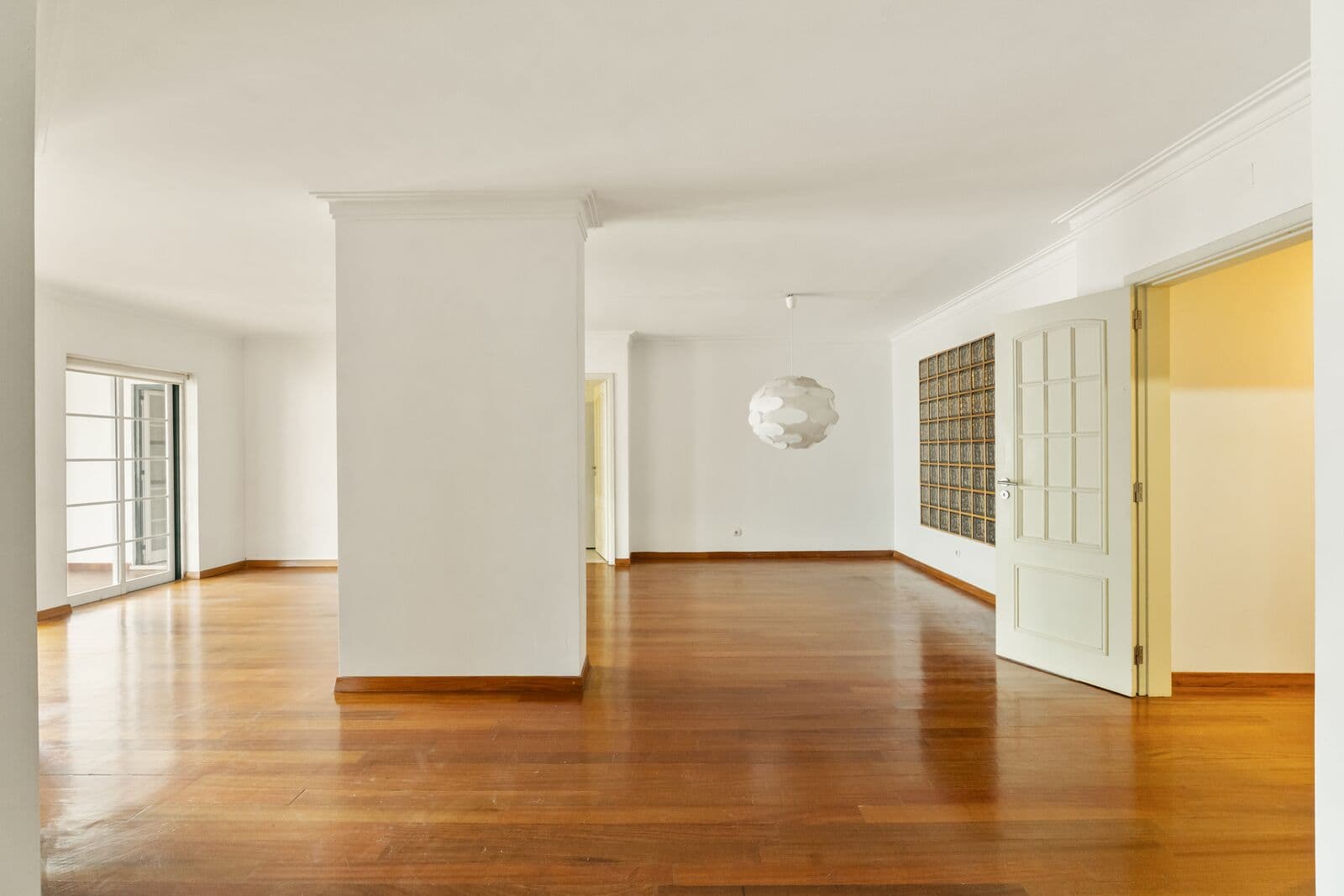 Apartamento T1 + 1 com piscina, Estoril, Cascais - Imagem 23