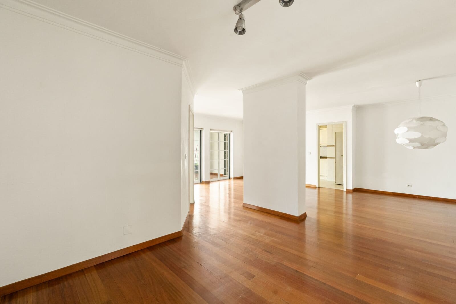 Apartamento T1 + 1 com piscina, Estoril, Cascais - Imagem 5