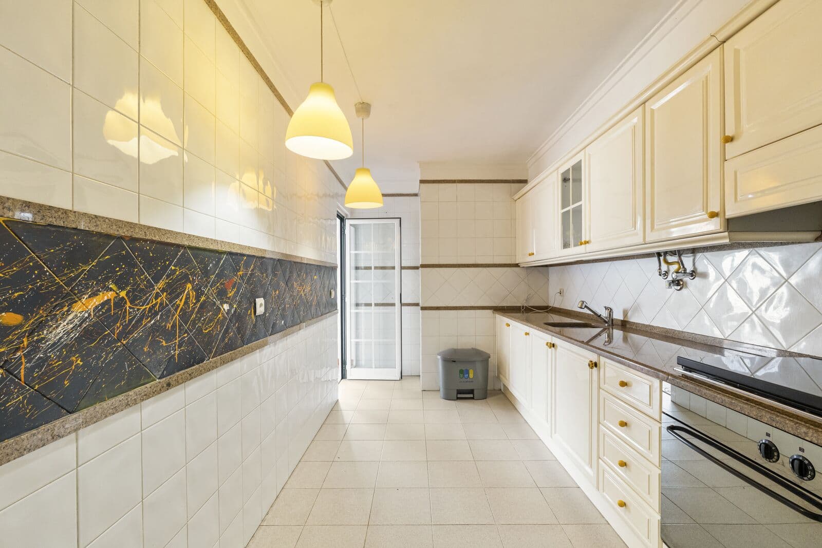 Apartamento T1 + 1 com piscina, Estoril, Cascais - Imagem 21