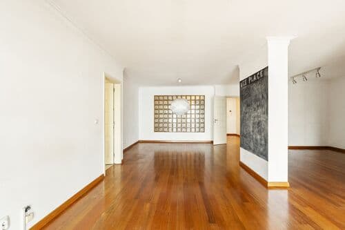 PF39638 - Apartamento T1 + 1 com piscina, Estoril, Cascais - Imagem 4