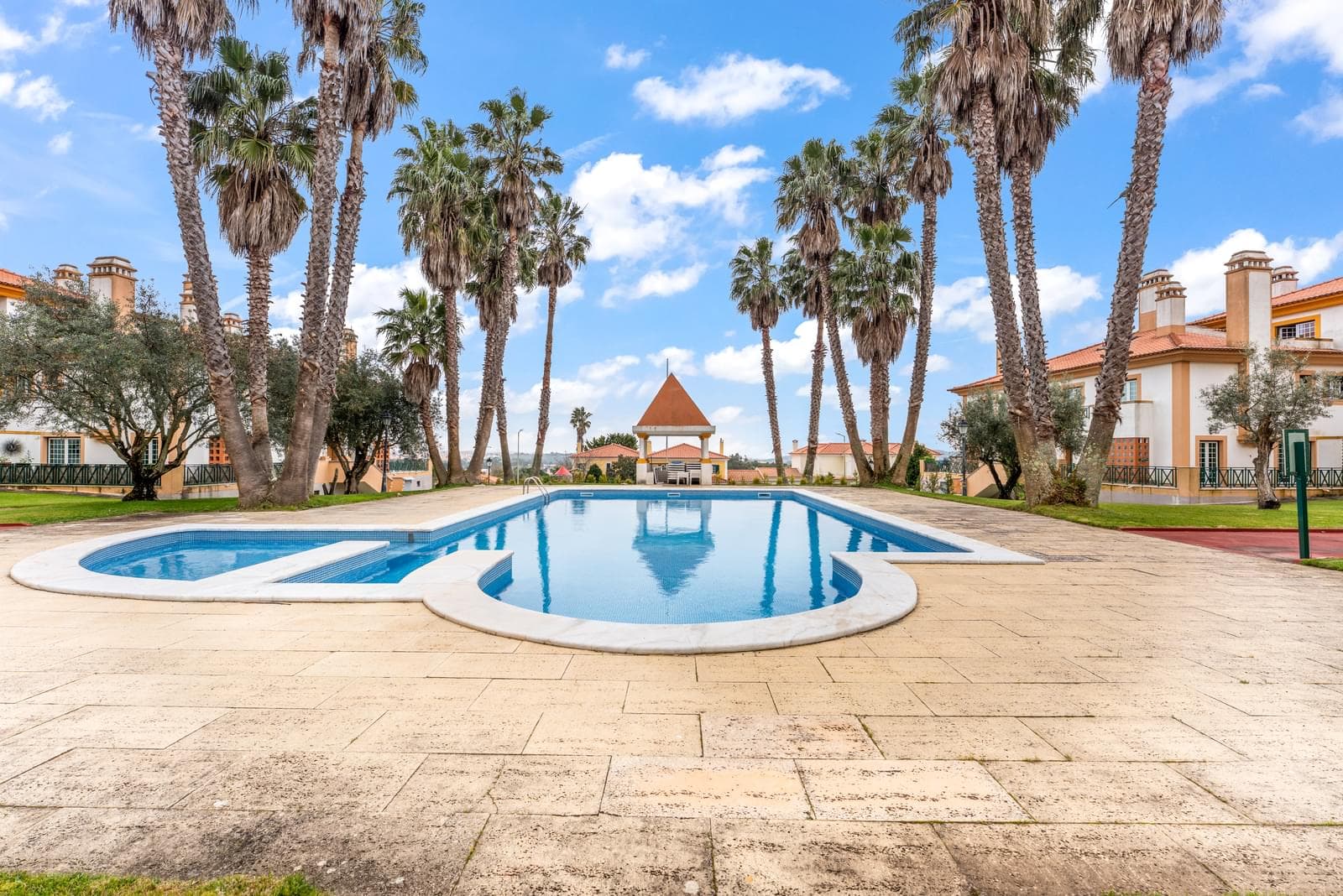 Penthouse T3 + 1 com jardim, Quinta da Beloura, Sintra - Imagem 43