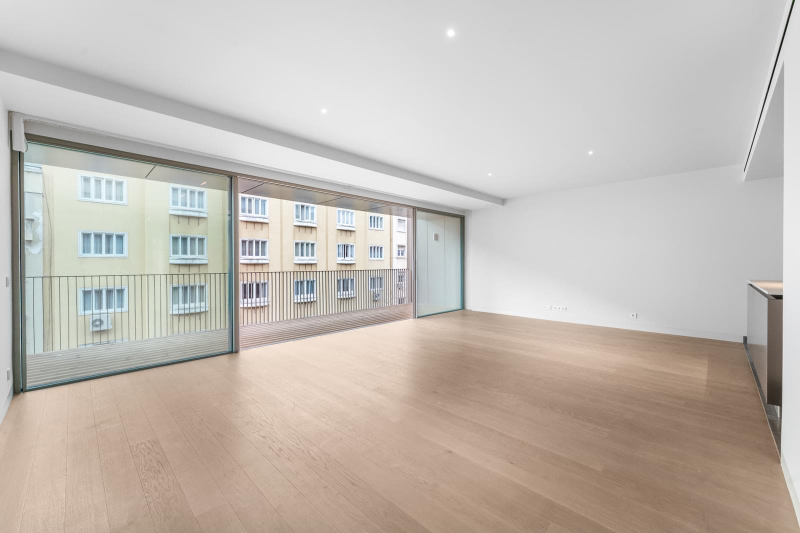 Apartamento T2 com estacionamento, Lisboa - Imagem 1