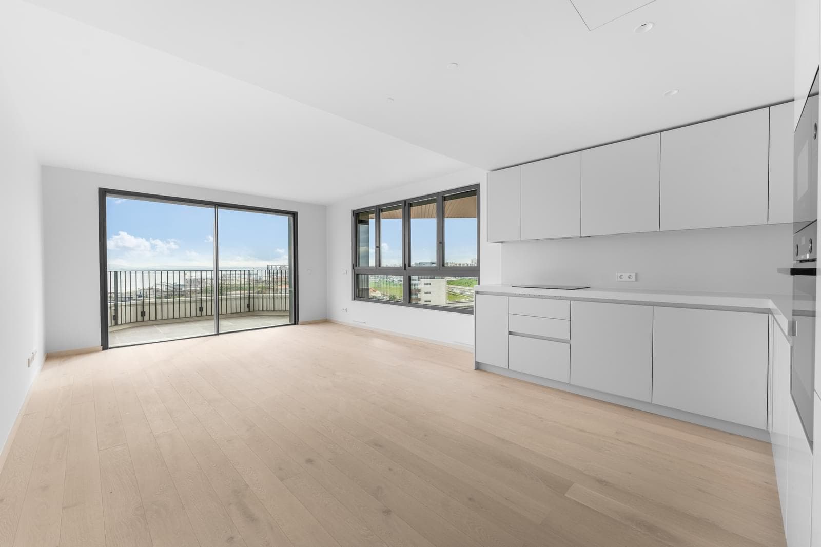 2 Bedroom Apartment with a view, Parque das Nações, Lisboa - Image 2