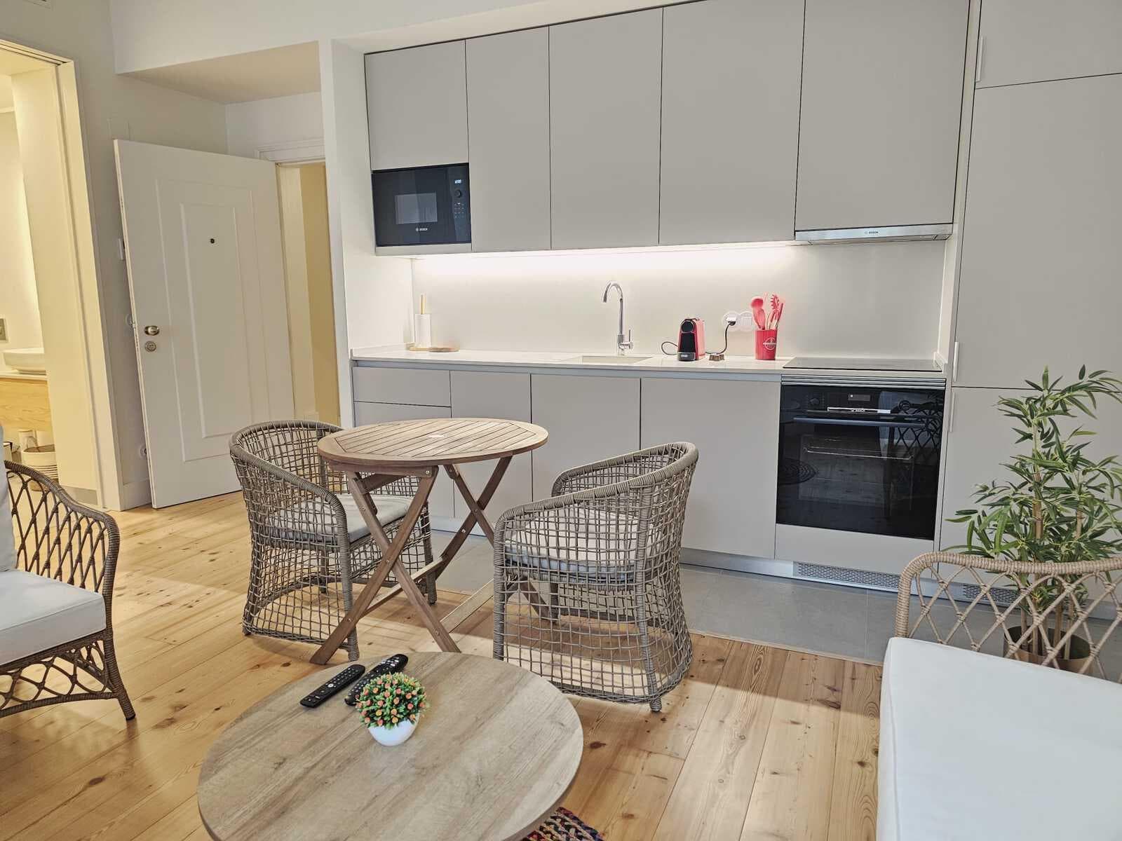 Apartamento T1 com vista, Cais do Sodré, Lisboa - Imagem 1
