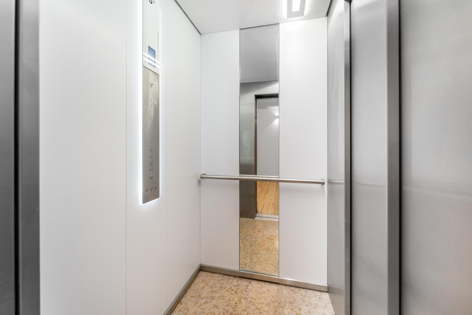 Apartamento T1 com vista, Cais do Sodré, Lisboa - Imagem 17