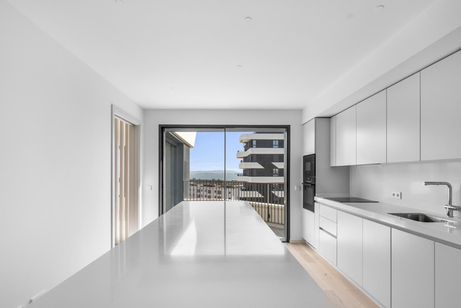Apartamento T4 com piscina, Parque das Nações, Lisboa - Imagem 2