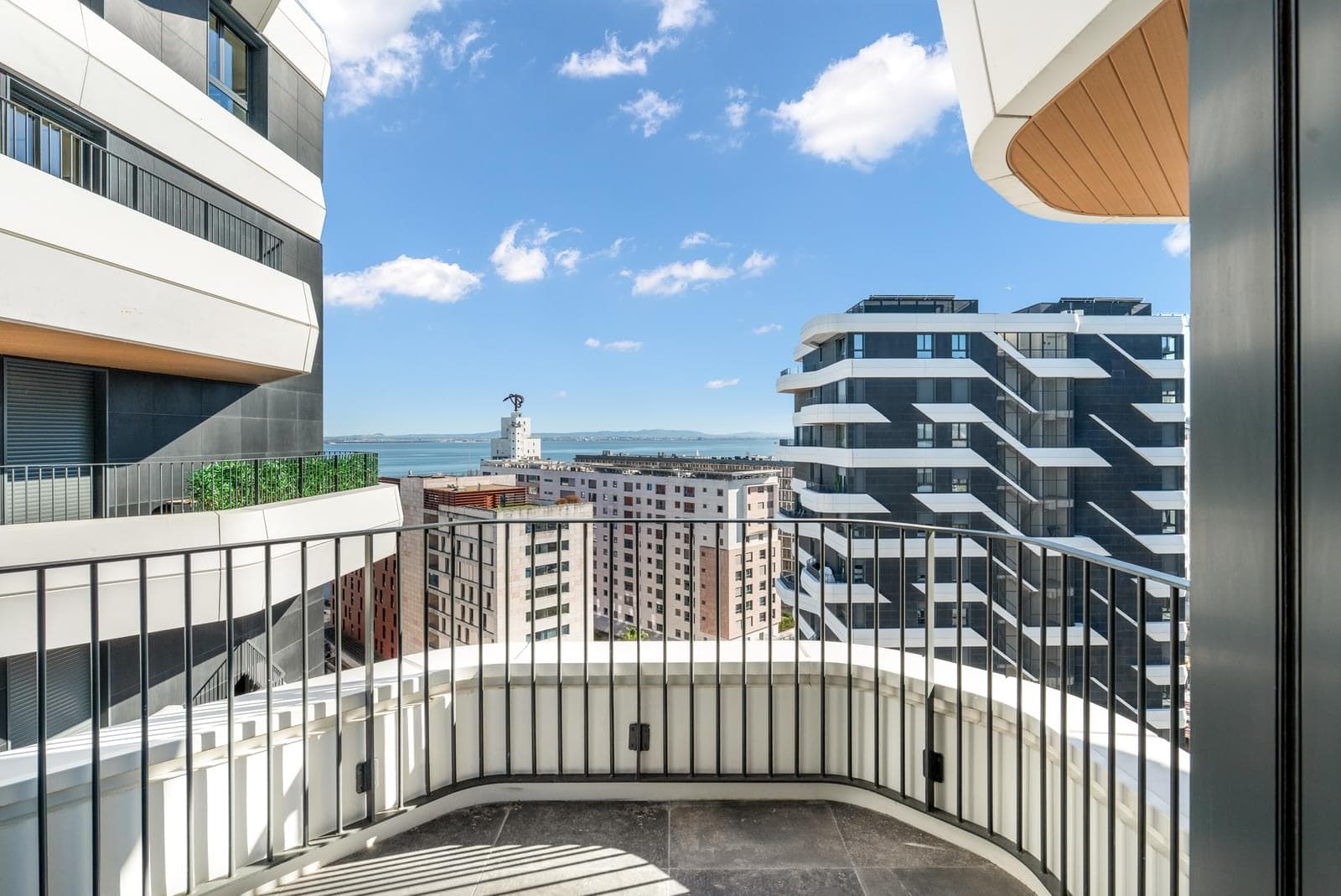 Apartamento T4 com piscina, Parque das Nações, Lisboa - Imagem 23