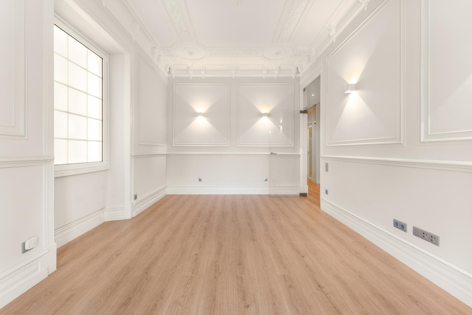 Apartamento T4 com varanda, Avenidas Novas, Lisboa - Imagem 2