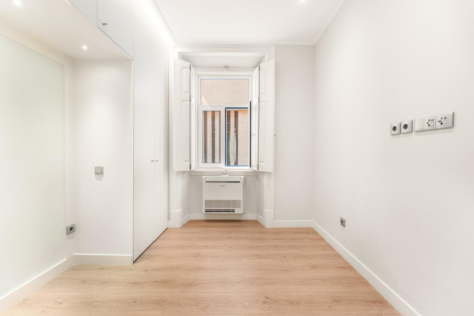 Apartamento T4 com varanda, Avenidas Novas, Lisboa - Imagem 21
