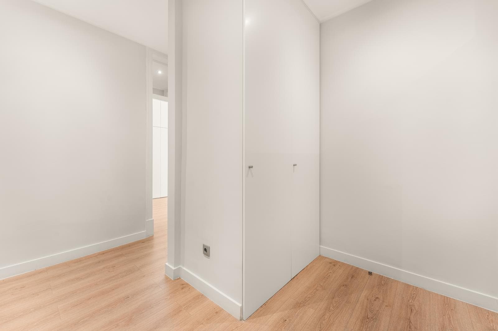 Apartamento T4 com varanda, Avenidas Novas, Lisboa - Imagem 11