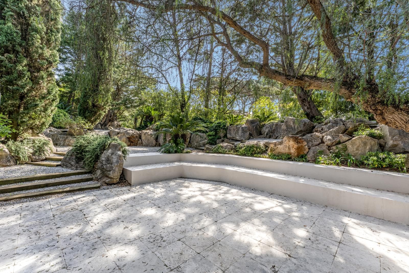 5 Bedroom House with swimming pool, Cascais - Image 40