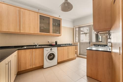 PF40141 - Appartement 3 pièces avec parking, Entrecampos, Lisboa - Image 4