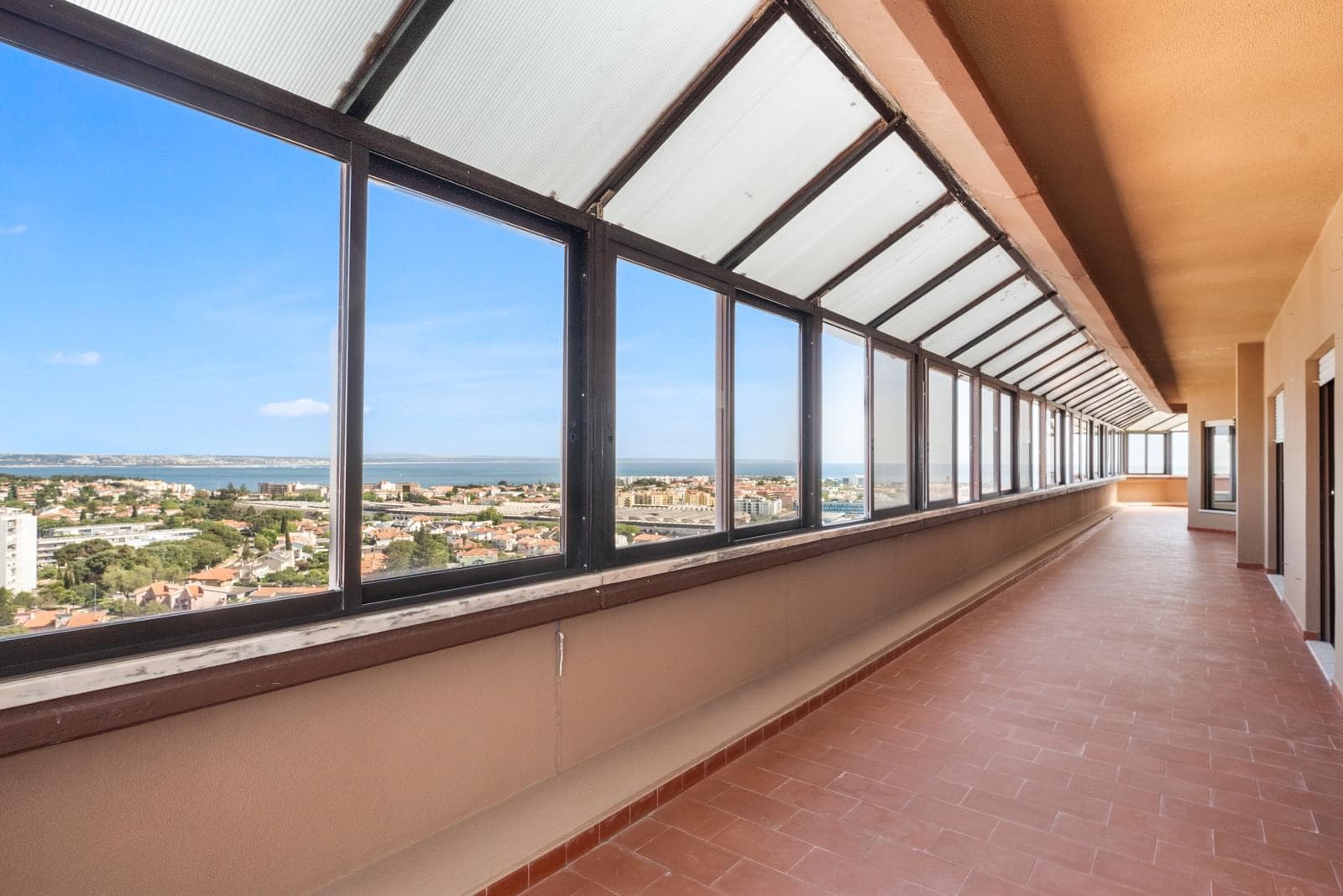 Apartamento T5 com estacionamento, Quinta das Palmeiras, Oeiras - Imagem 59